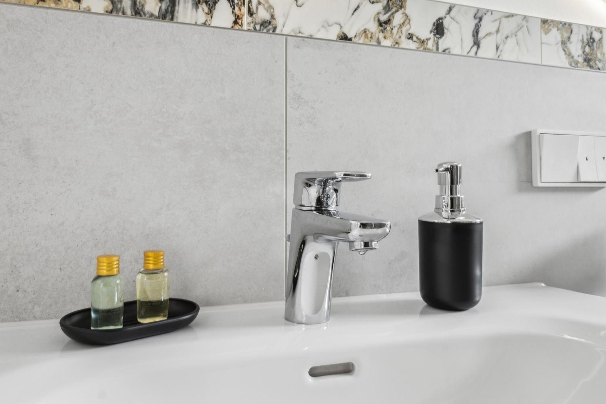 Suite4Me - Moderne Apartments I Kueche I Balkon I Waschmaschine Dietzenbach Zewnętrze zdjęcie